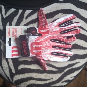 Wilson Youth Football Gloves